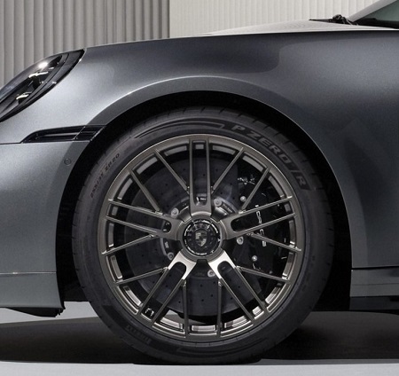 P Zero R para el Porsche 911 Turbo S