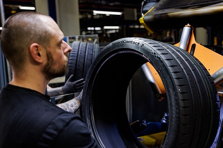 Continental amplía su gama de neumáticos de gran tamaño 
