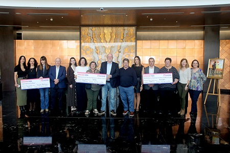 Donación de 4.500 euros a diversas entidades benéficas y causas sociales