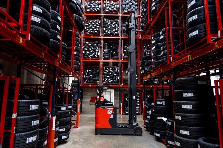 Capacidad de 100.000 neumáticos más