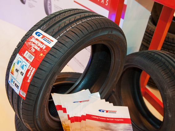 25 Champiro FE1 GT RADIAL