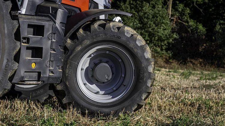 BKT Agrimax VFlecto-01 redes.jpg