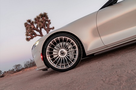 P Zero para el BRABUS BODO CABRIOLET