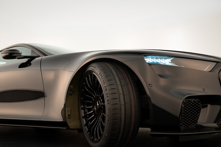 BRABUS BODO con el nuevo SportContact 7 Force 