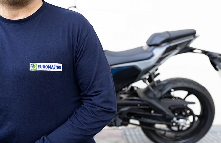 5 tipos principales de neumáticos para motos 