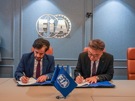 Firma del acuerdo FIA y Hankook