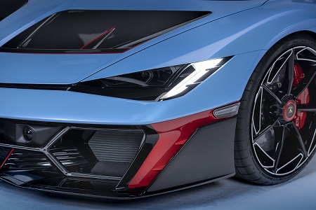 Lamborghini Fenomeno Roadster con neumáticos Bridgestone