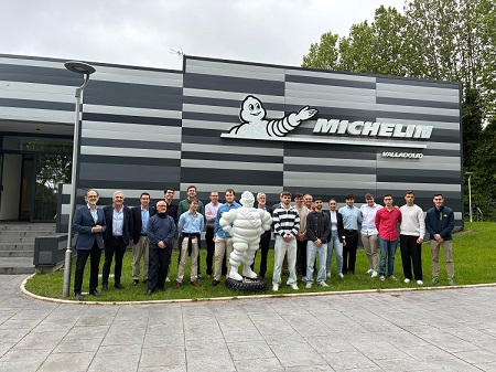 Participantes de la gran final del I Hackathon Michelin–Comité Español de Automática