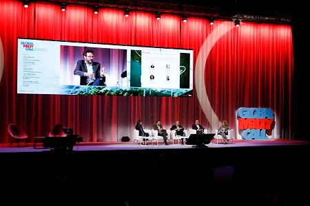 Alrededor de 10.000 personas siguieron las charlas, conferencias y debates