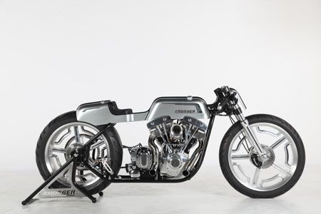 Avon Tyres, patrocinador del AMD 