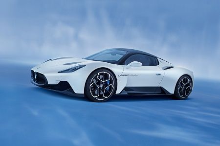 Bridgestone desarrolla neumáticos Potenza para el MC20 de Maserati