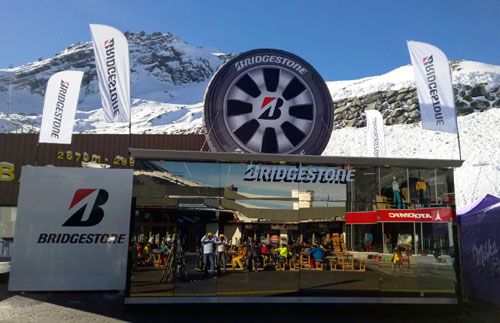 Bridgestone ha desarrollado un stand promocional especial