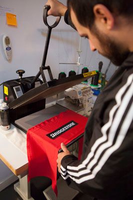 Bridgestone se lanza en la moda con María keFisherman