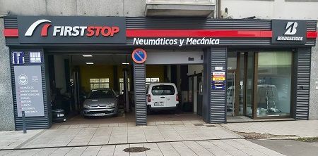 Centro First Stop donde revisar el vehículo antes de vacaciones