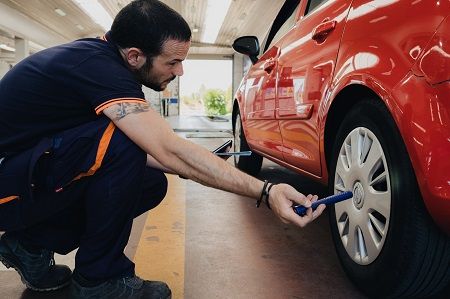 Chequear el estado de los neumáticos ante la llegada del invierno