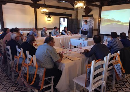 Continental analiza la realidad del sector  con sus clientes y distribuidores