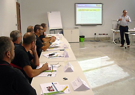 Curso a los bomberos alicantinos