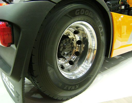 DAF con Goodyear KMAX