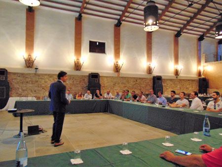 David Pallarès en una reunión regional