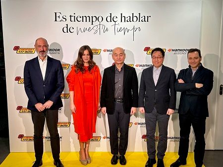 Directivos de Hankook y Mercedes Martín