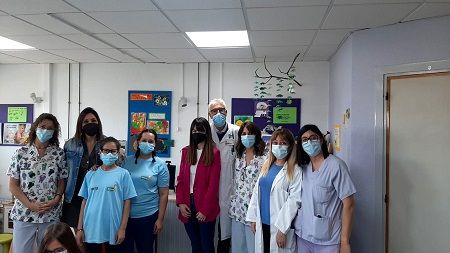 Disfrutaron de un cuentacuentos, un taller de pintar camisetas y otro de hacer pulseras