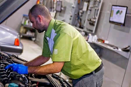 El año pasado dedicaron de media 620 euros en el taller