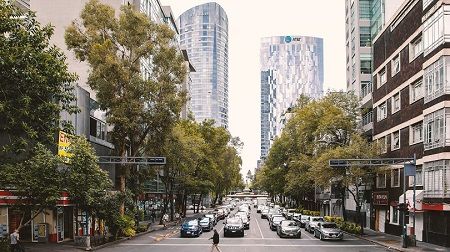 El coche sigue siendo el medio de transporte urbano preferido por los usuarios