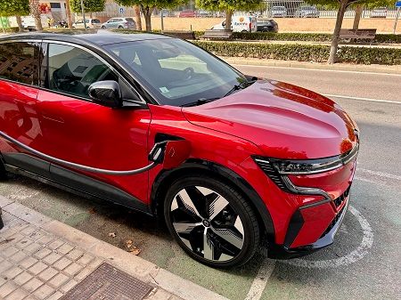 El vehículo eléctrico no es una alternativa para los conductores