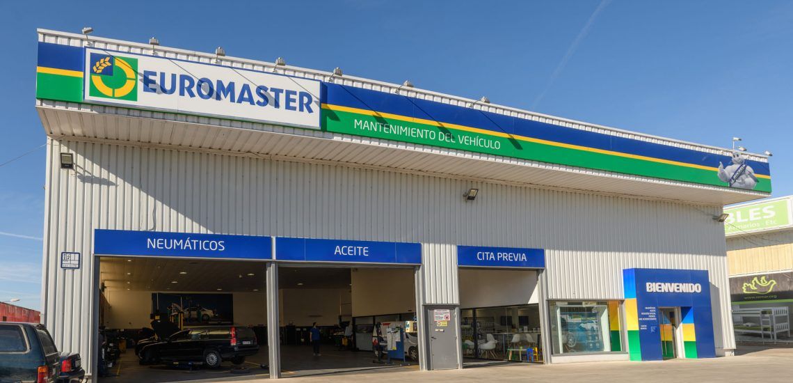 Euromaster, más que atender coches, personas