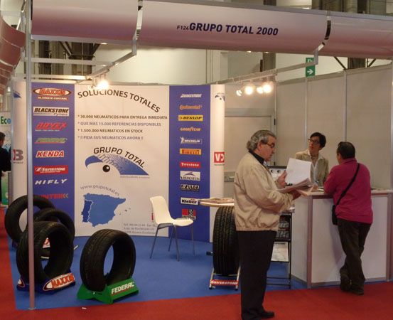 Grupo Total 2000 mostró las marcas que comercializa en exclusiva: Maxxis, Federal, Blackstone, Novex, Silverstone y BCT