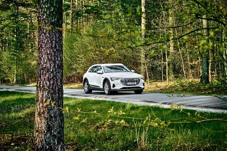 Homologaciones de equipos para 19 vehículos eléctricos 