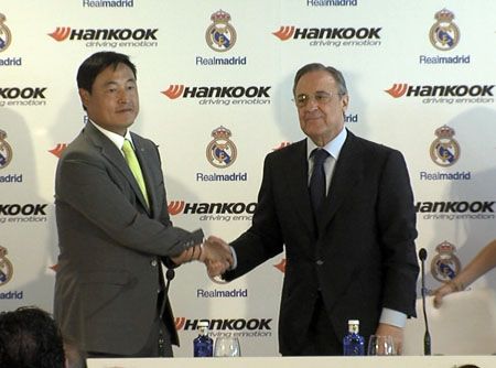 Hyun Shick Cho y Florentino Pérez