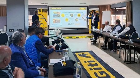 II Convención de Center’s Truck 