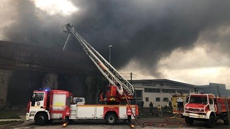 Imagen del incendio / ©Alberto López (La Voz de Galicia) 