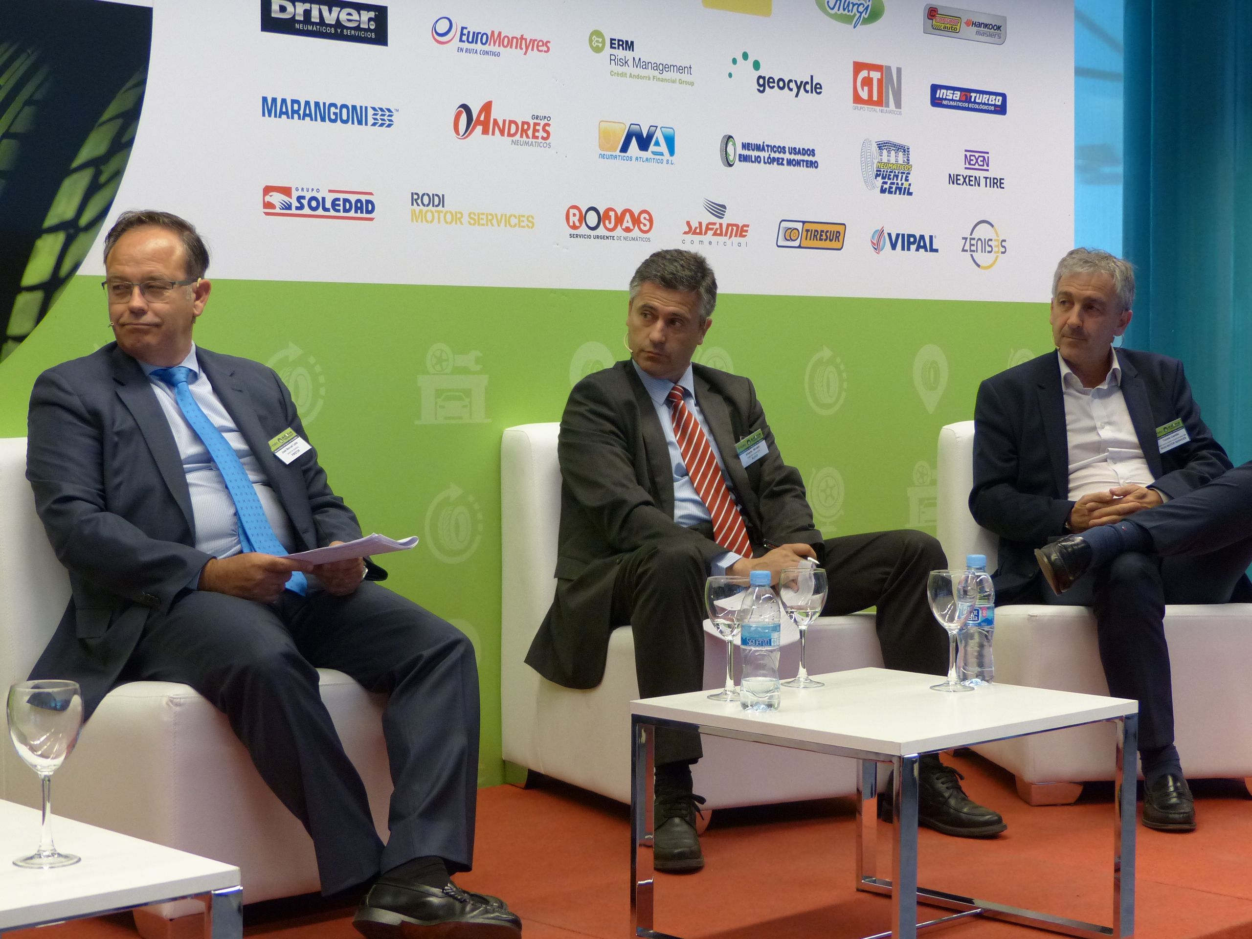 José Manuel Ledo de First Stop, Alberto Morant de Aurgi y Txomin Castillo de Rodi