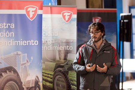 José Palomares, jefe de producto de Agricultura de Bridgestone Hispania