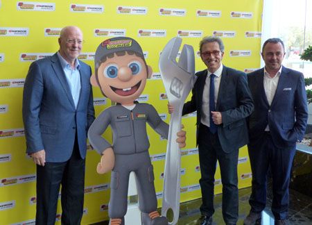 Juan Ramón Pérez y Joaquín Pérez con Jordi Hurtado