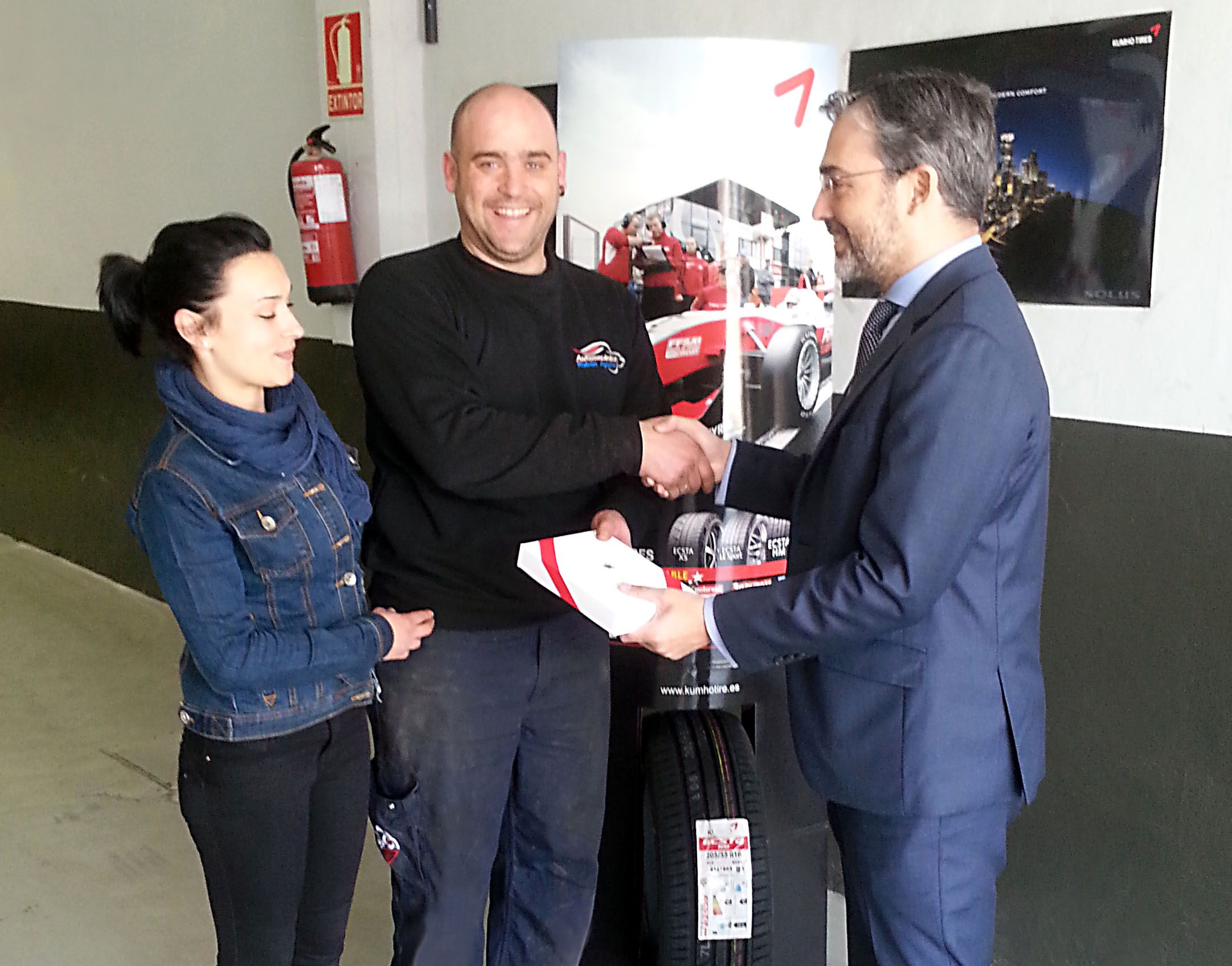 Kumho premió la fidelidad en las redes