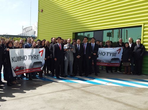 Kumho Tire premia a Sasam