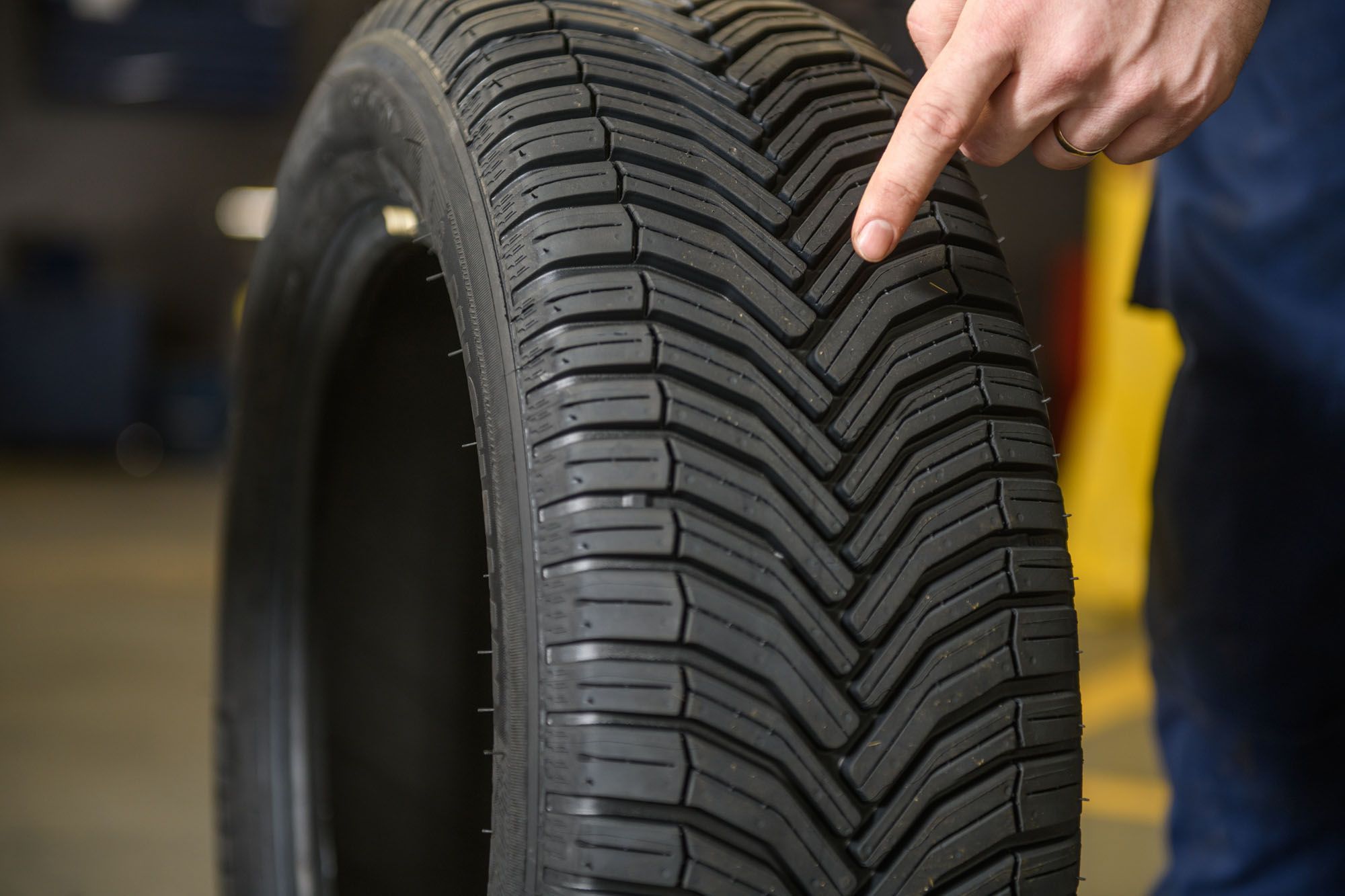 Las nevadas disparan las ventas de neumáticos de invierno