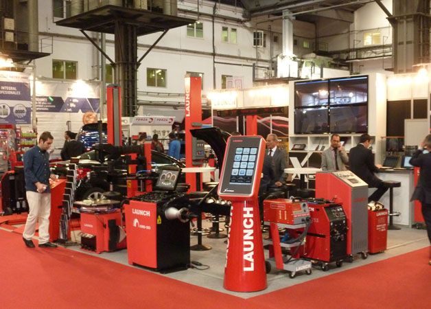 Launch presentó el autodiagnosis Wi-fi X-431 GDS, el software X-431 quiCheck, la aplicación para smartphones iRecorder y el alineador X-712