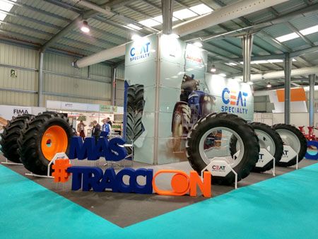 Los neumáticos CEAT en el stand de Safame Comercial