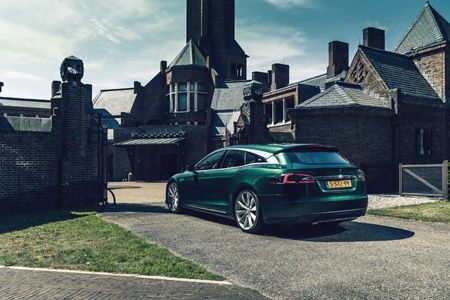 Los Vredestein Ultrac Vorti visten al Tesla Model S Shooting Brake