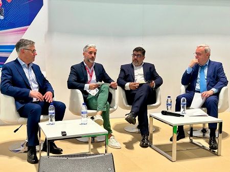 Mesa redonda de ADINE