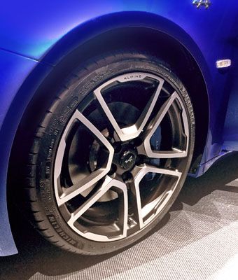 Michelin Pilot Sport 4