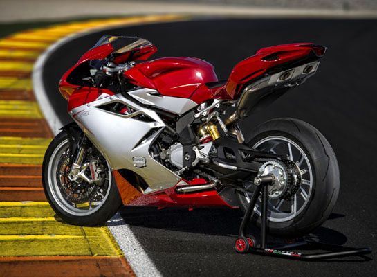 MV Augusta F4 con Pirelli Diablo Supercorsa SP
