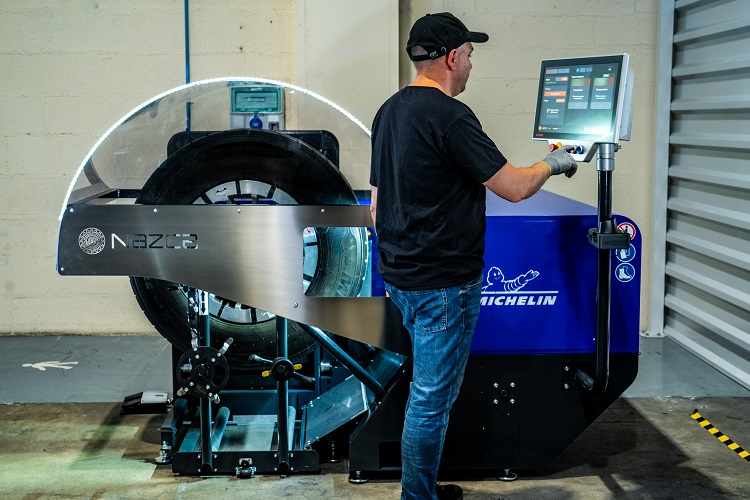 Michelin moderniza el proceso de reesculturado de los neumáticos de camión, autobuses y autocares 