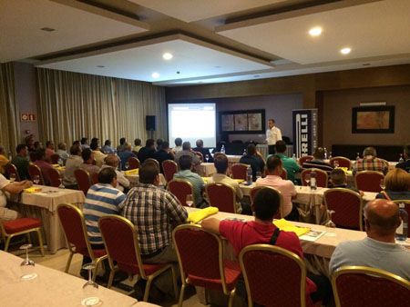 Neumáticos Santa Ana, Autia y Pirelli reúnen al sector camión