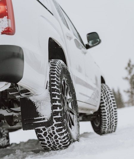 Nokian Tyres Outpost AT producto todo terreno, con marcaje 3PMSF