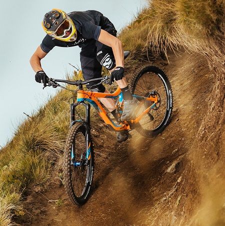 Nueva gama Michelin Wild Enduro Racing Line